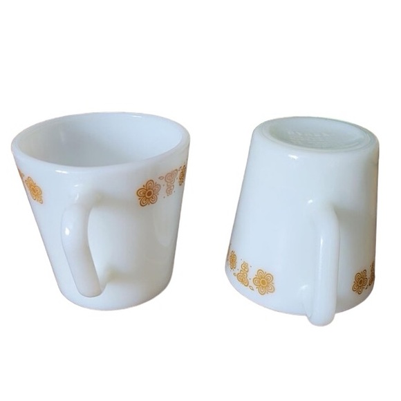 PYREX Vintage 1970s Butterfly Gold Corning Milk White Glass Pair of Mugs (2) - Picture 5 of 5